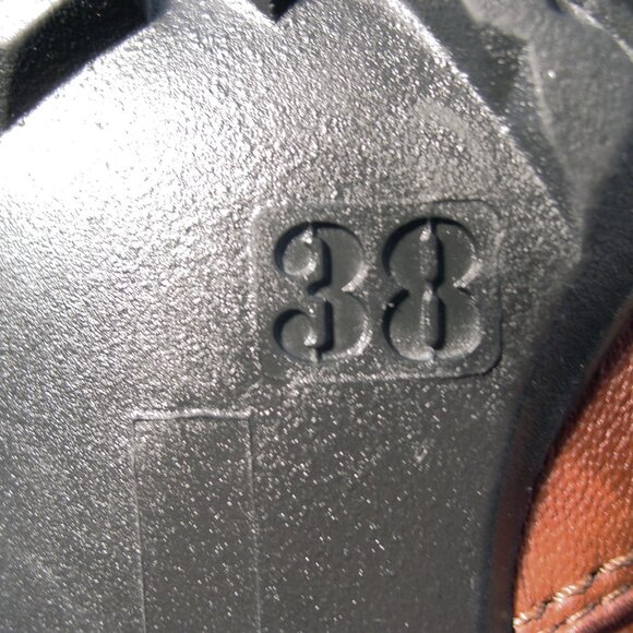 ROBERT ZUR $398 Heeled British Tan Leather Lug Sole Ankle Boots 38/8 - Picture 10 of 10